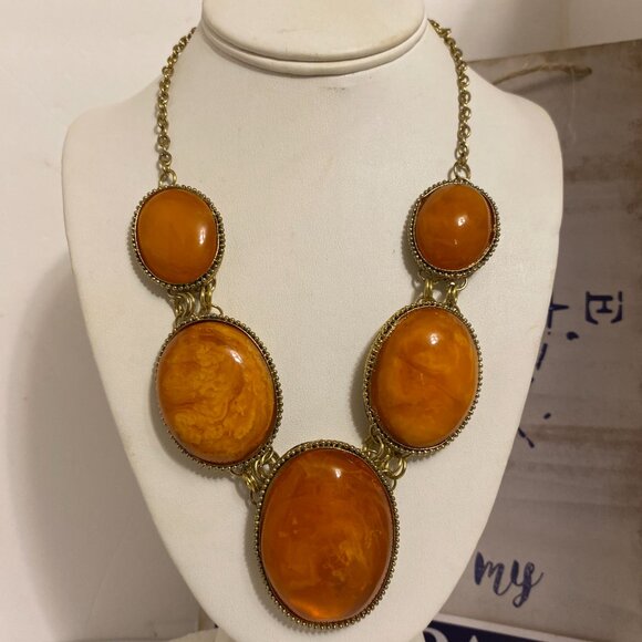 COPY - RUST CHUNKY NECKLACE - Picture 1 of 3